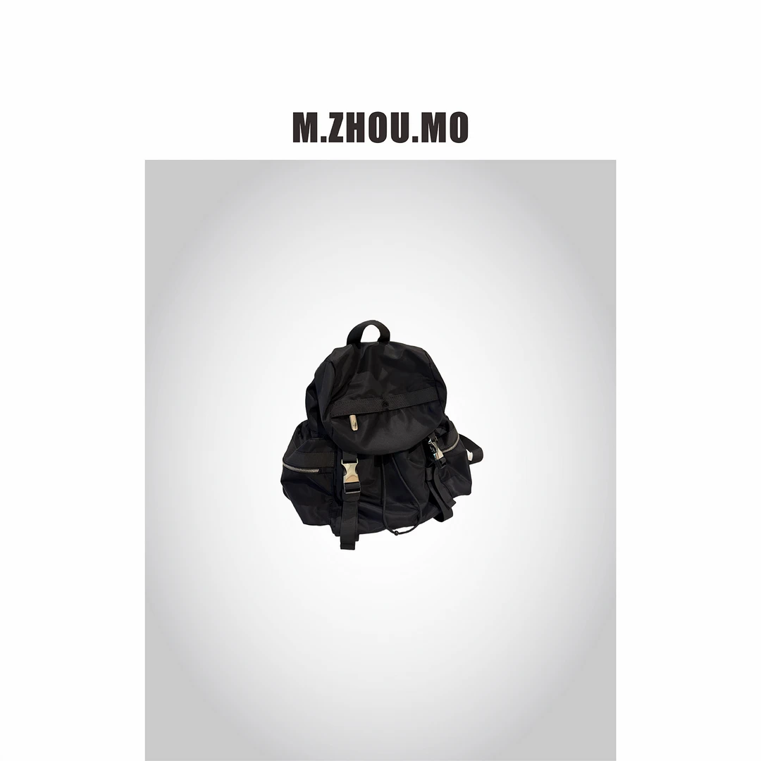 M.ZHOU.MO周末 定制款LL双肩包降落伞面料防水轻便舒适百搭简约