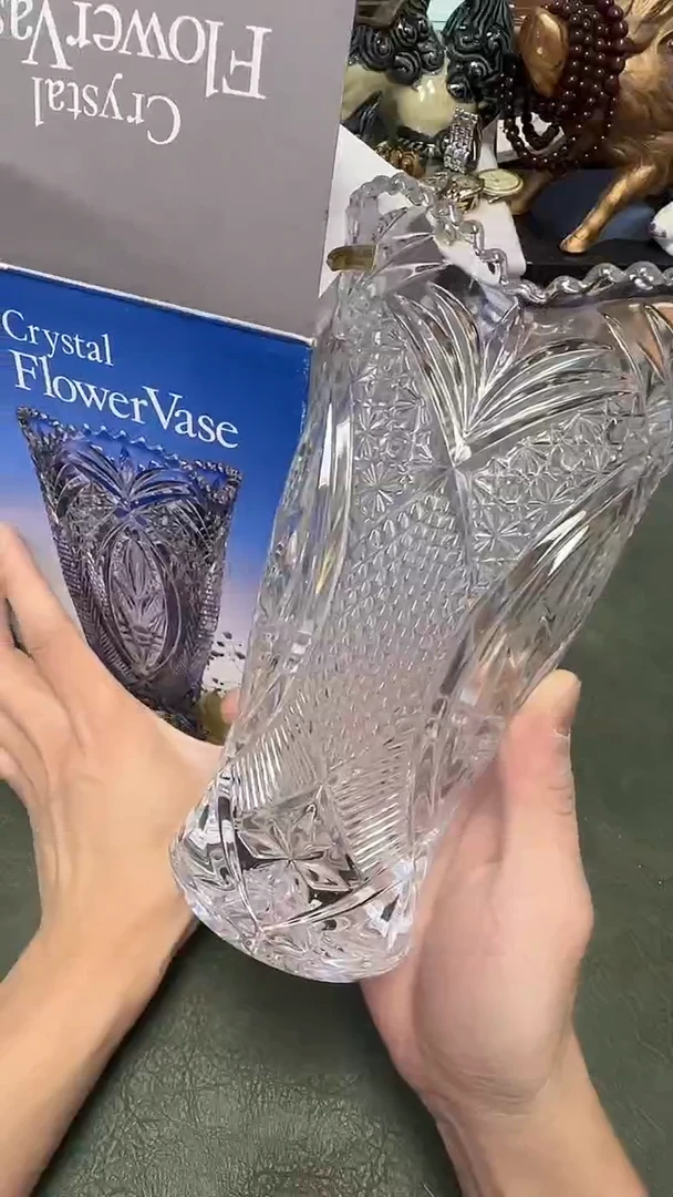 811·····水晶花器