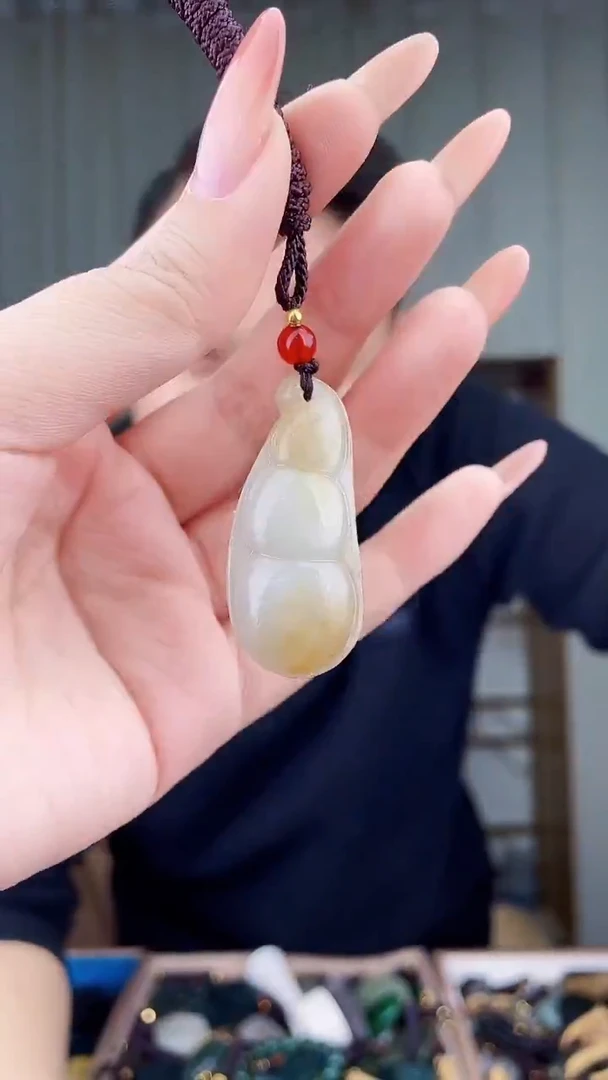 未镶嵌和田玉挂件和田玉拍一发一，多样性发货！