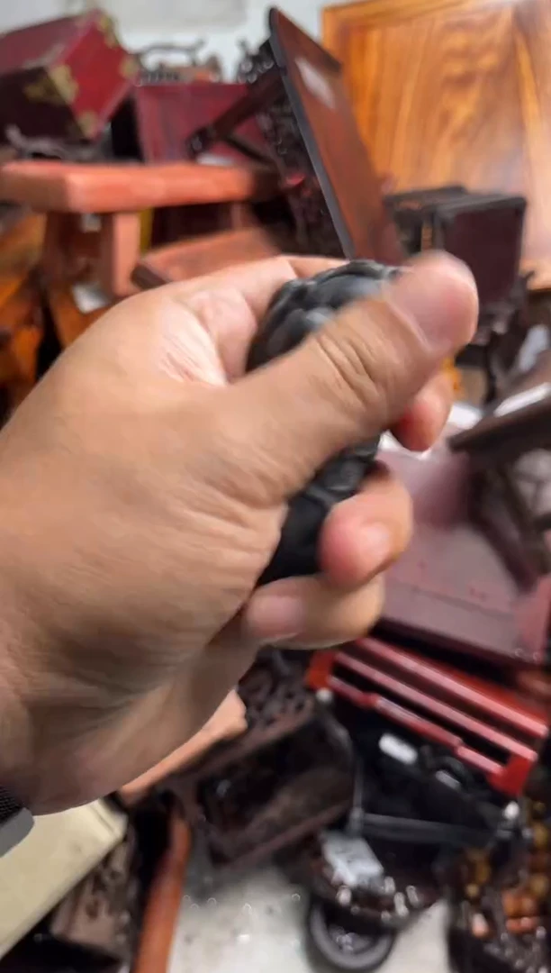 木黑檀木貔貅摆件