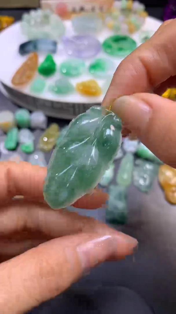 【闪购商品】定制翡翠未镶嵌翡翠