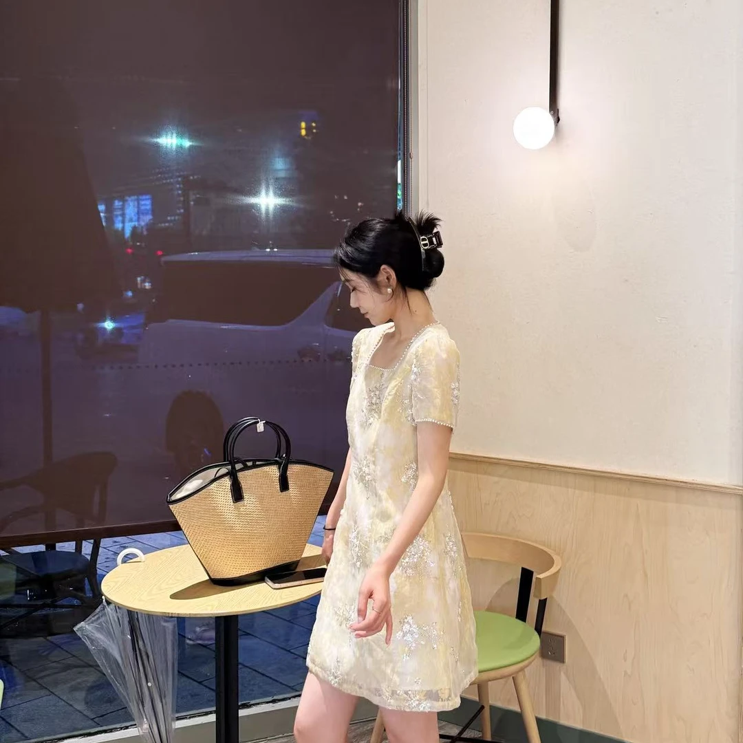 短裙夏季A字裙短袖优雅连衣裙显瘦绣花气质风20250607