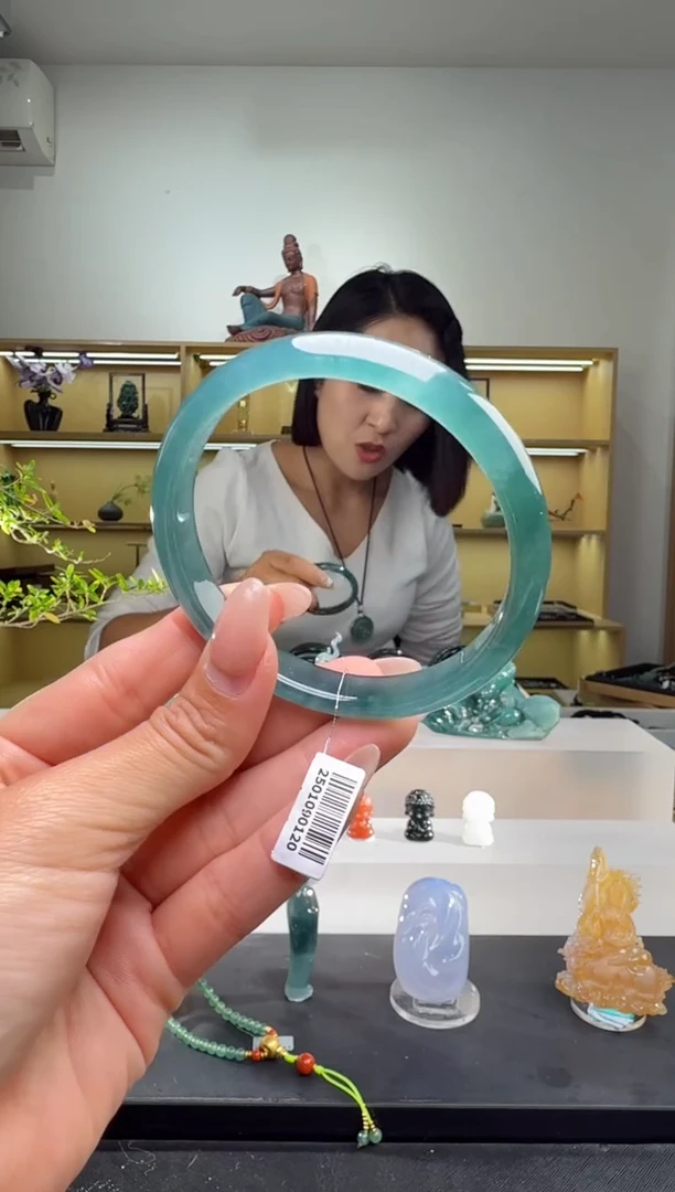 未镶嵌手镯翡翠60圈