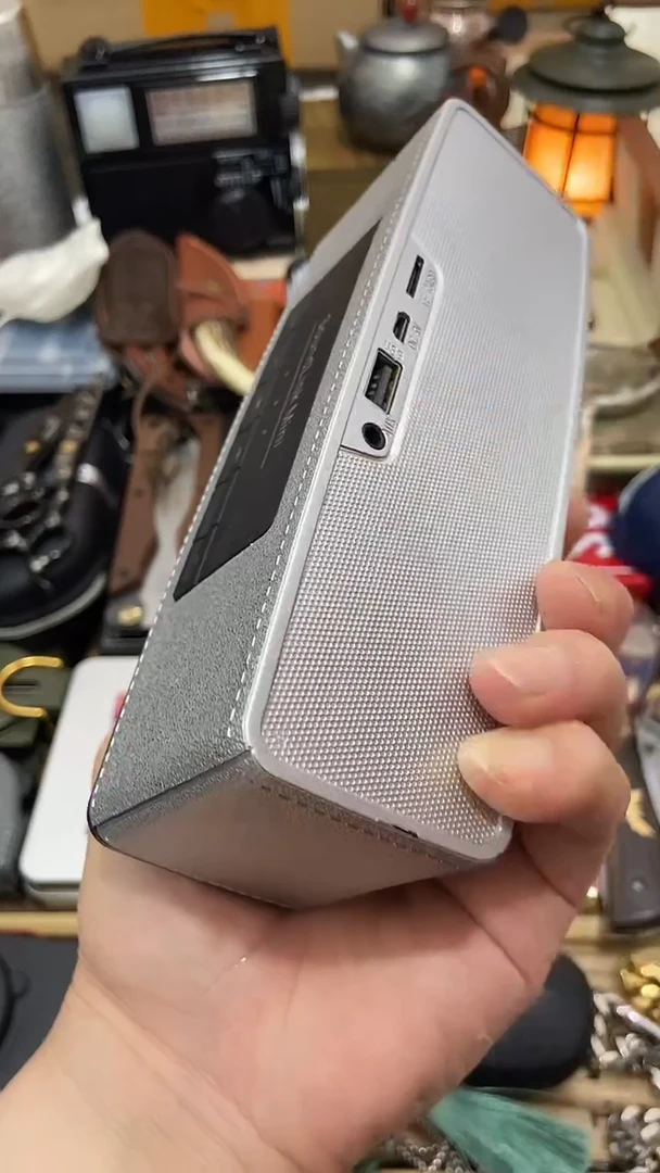 瓷片闪购商品 如图所示