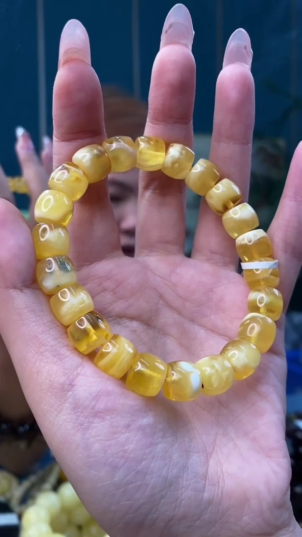 裸石琥珀未镶嵌10/8多样性发其一130