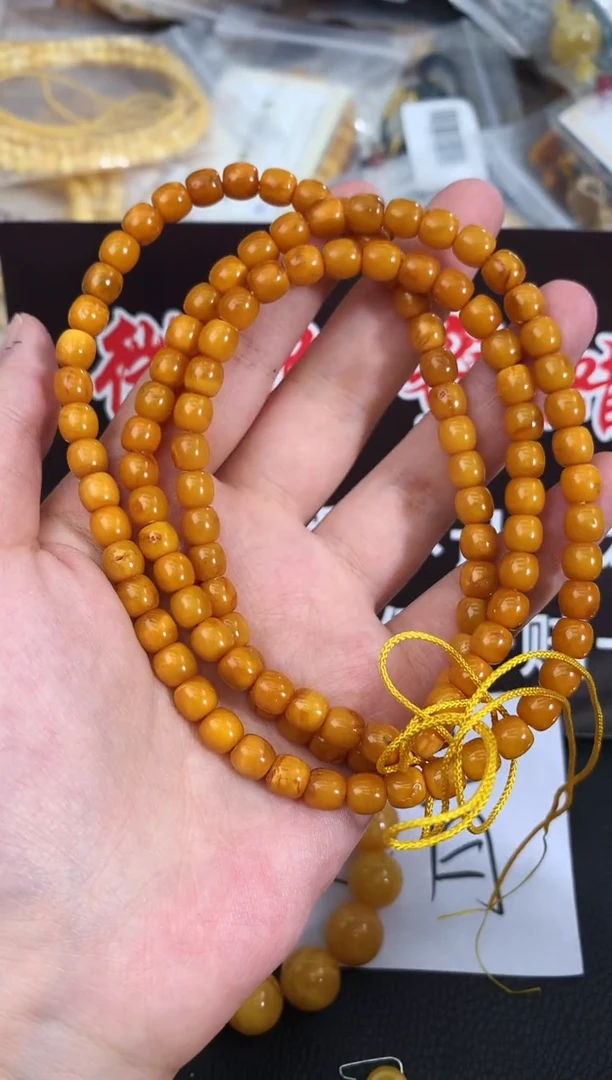 蜜蜡未镶嵌珠宝奇石85