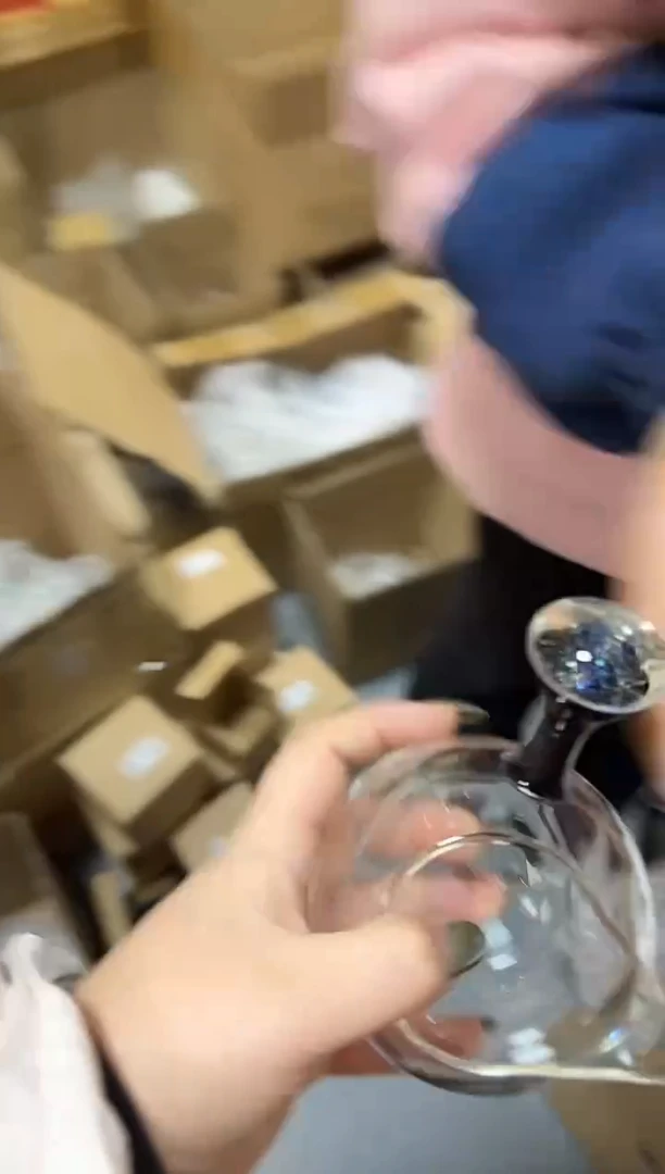 818黑金侧把公道杯