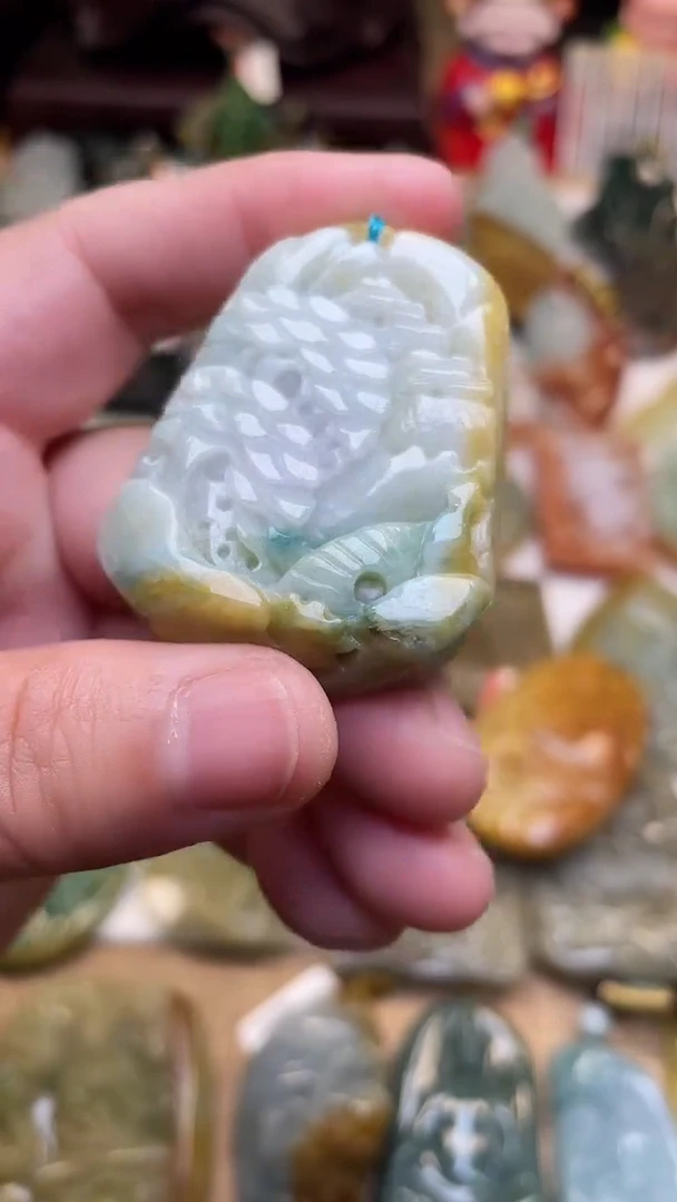 颈饰未镶嵌翡翠2