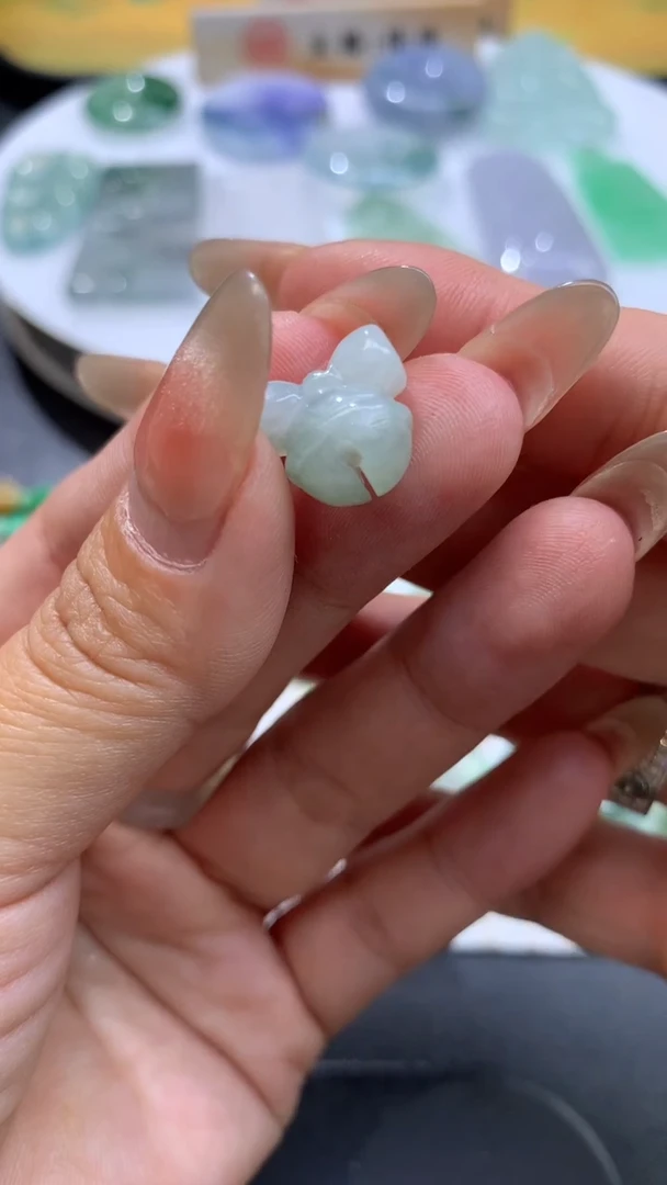 【闪购商品】定制翡翠未镶嵌翡翠