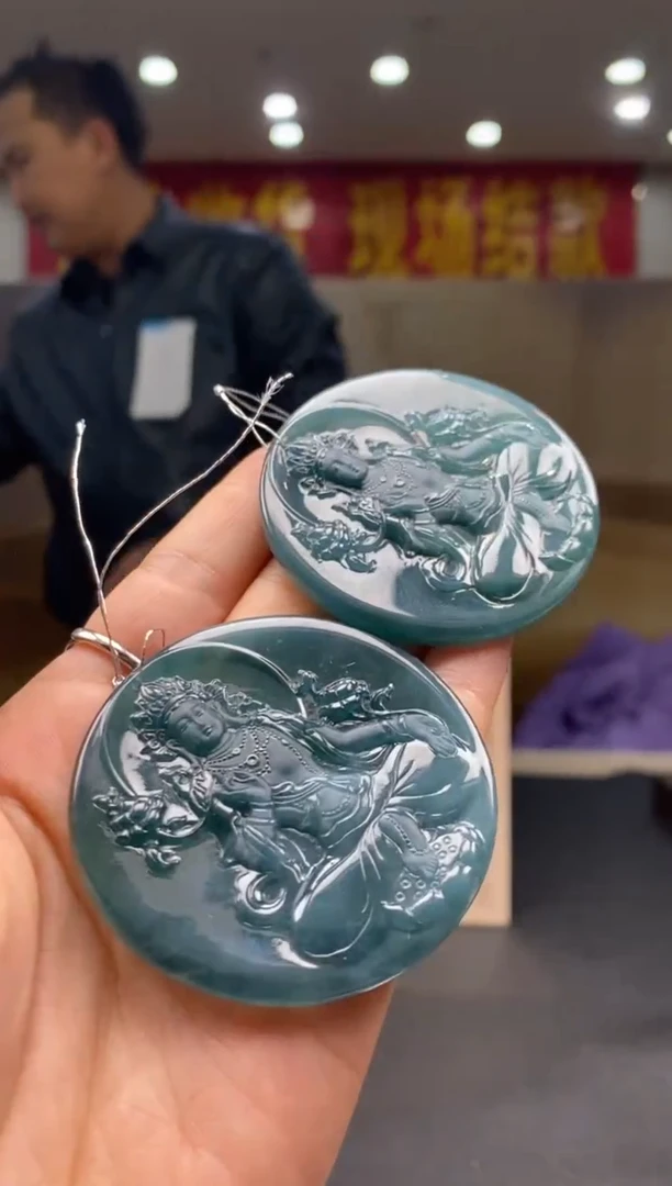 【闪购商品】定制翡翠未镶嵌多样性发货【只发一件】*q79