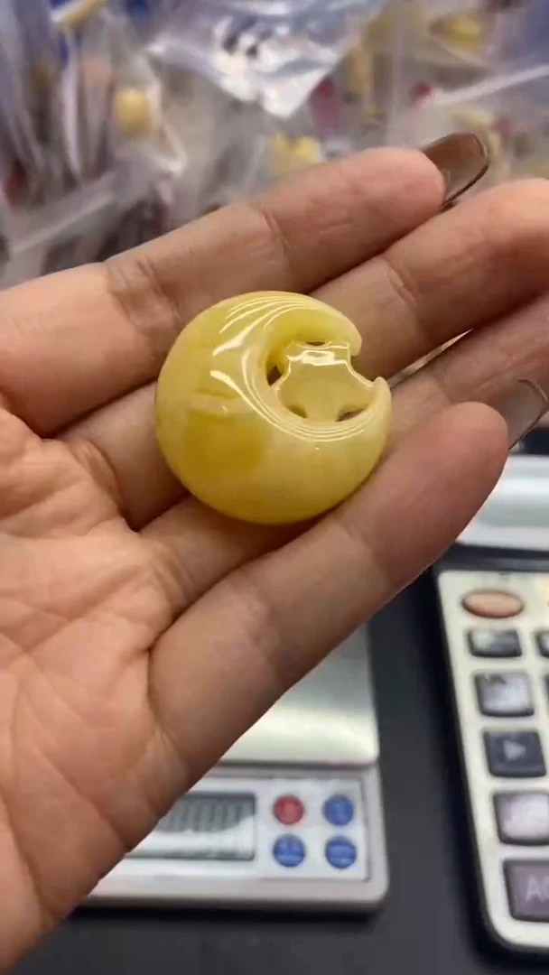 琥珀未镶嵌珠宝奇石924