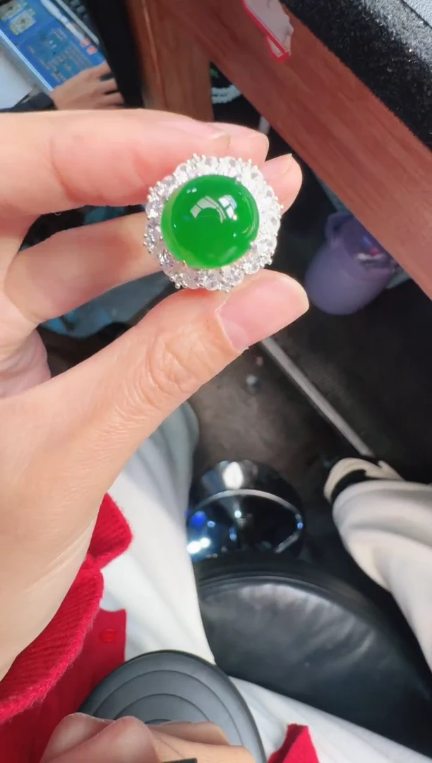 未镶嵌定制翡翠天****人A货有轻微色差属于正常现象，戒指1