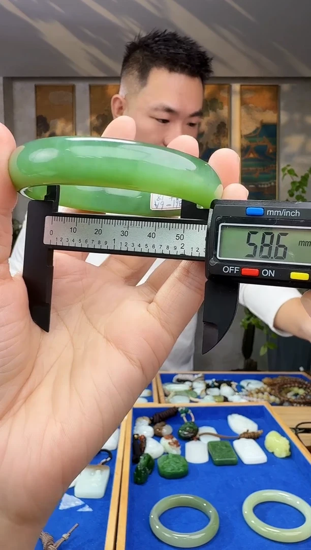 未镶嵌和田玉挂件拍一发一