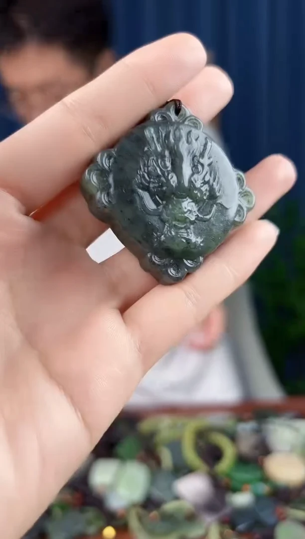 未镶嵌和田玉挂件拍一发一，多样性发货