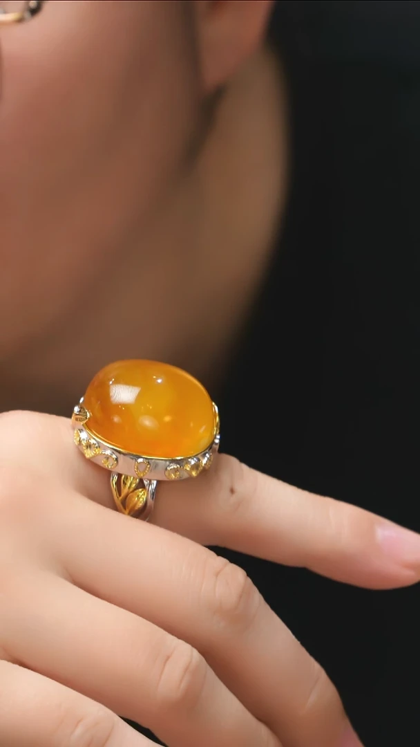 琥珀未镶嵌珠宝奇石