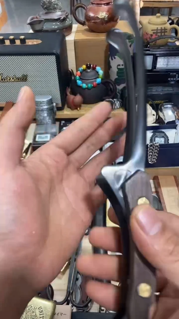 瓷片闪购商品   如图所示