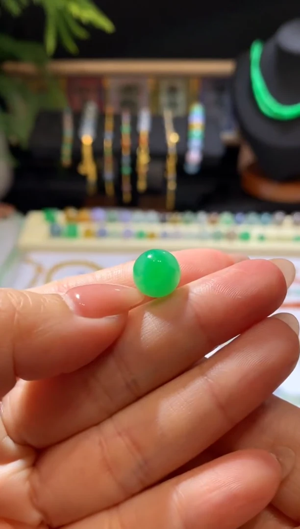【闪购商品】定制翡翠未镶嵌10卡珠子9800+980