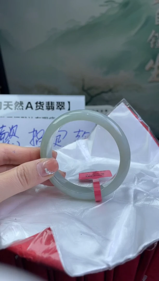 翡翠手镯未镶嵌2翡翠手镯