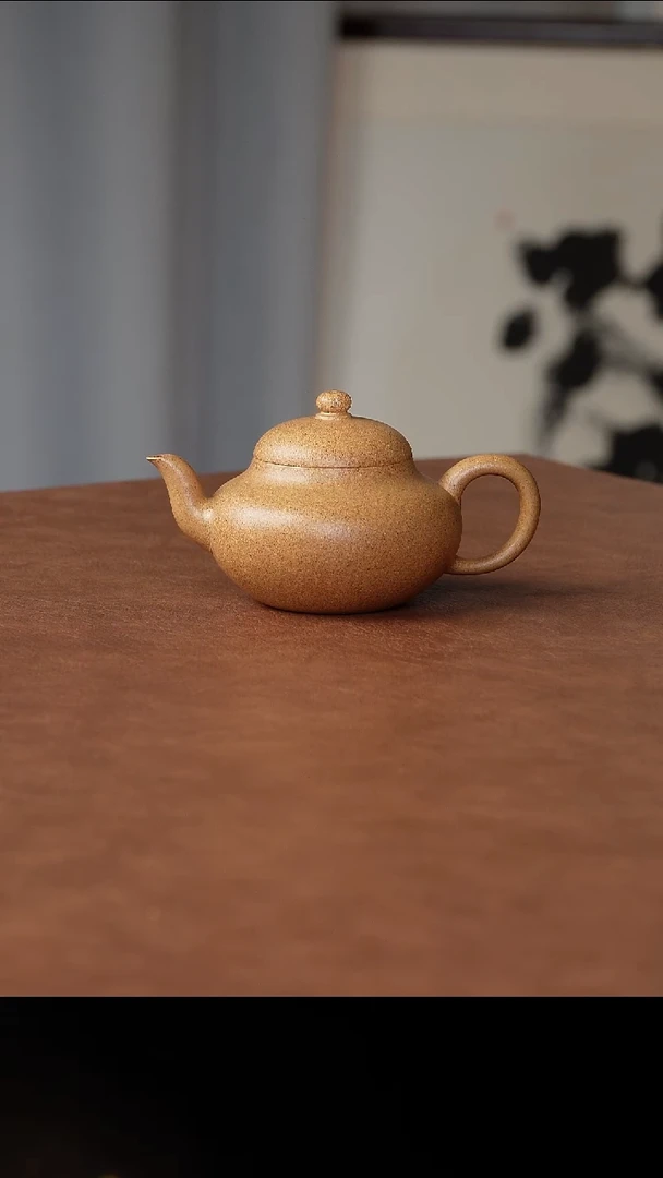 茶壶紫砂孙宇浩 梨形 黄金段泥 170CC