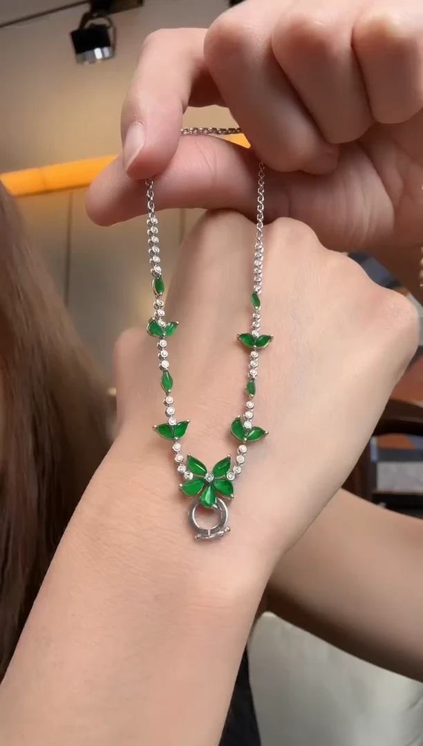 套链18K金镶嵌翡翠626花形一条