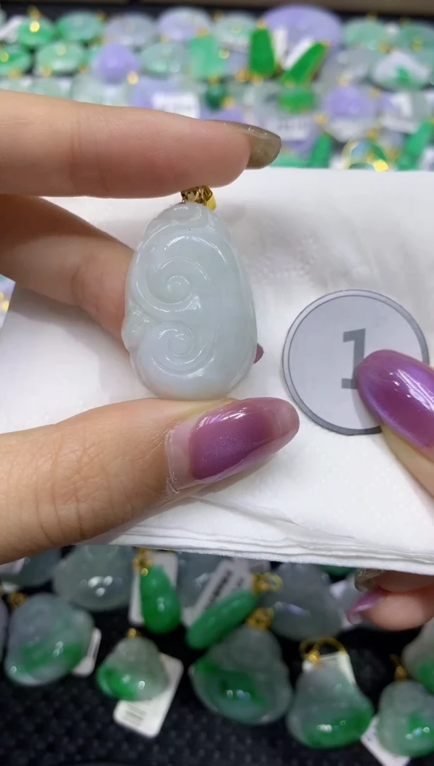 颈饰未镶嵌翡翠天然缅甸翡翠A货