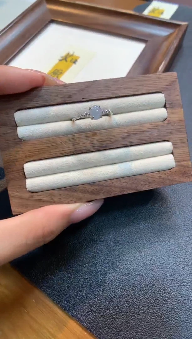 翡翠戒指银S925镶嵌戒指