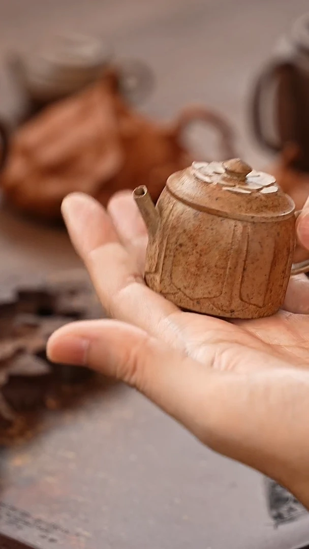 茶壶紫砂繁花金钟
