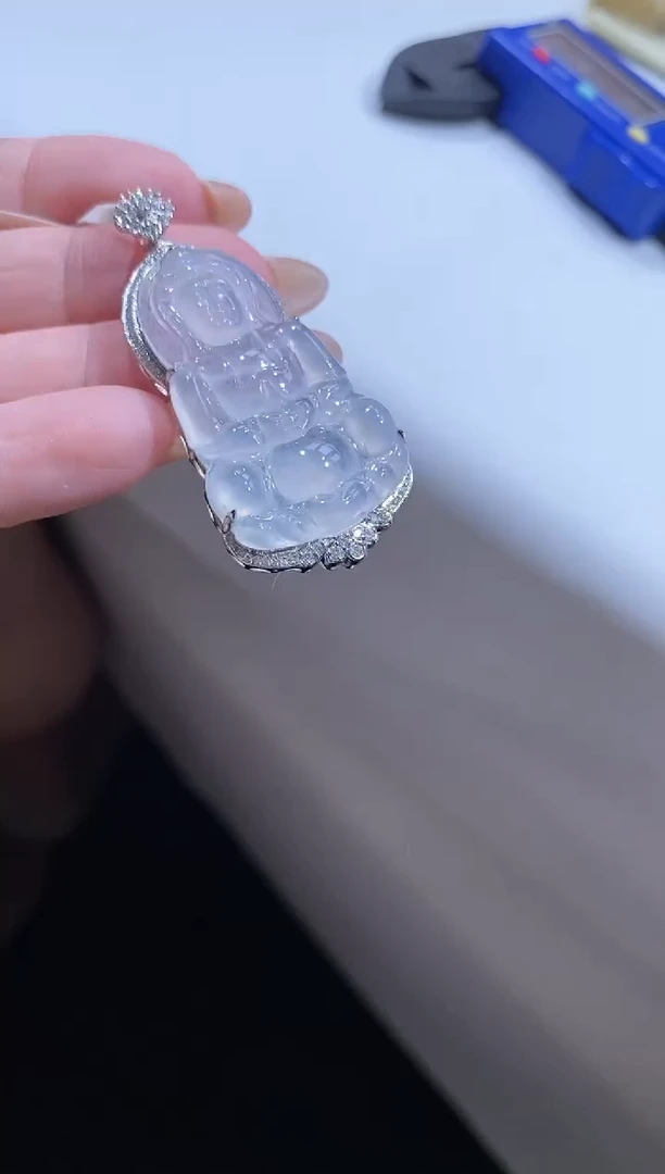 吊坠(不含链)18K金镶嵌翡翠观音
