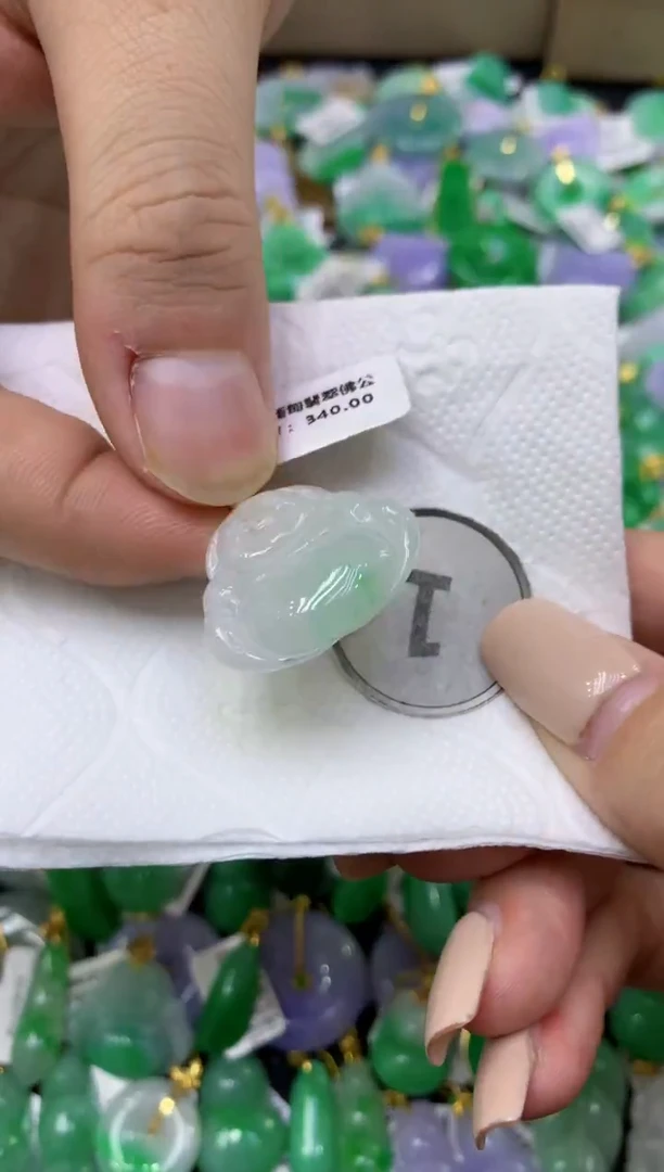 颈饰未镶嵌翡翠天然缅甸翡翠A货