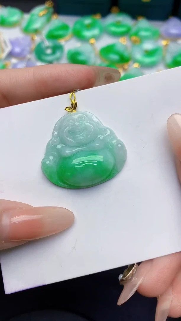 颈饰18K金镶嵌翡翠缅甸天然翡翠A货