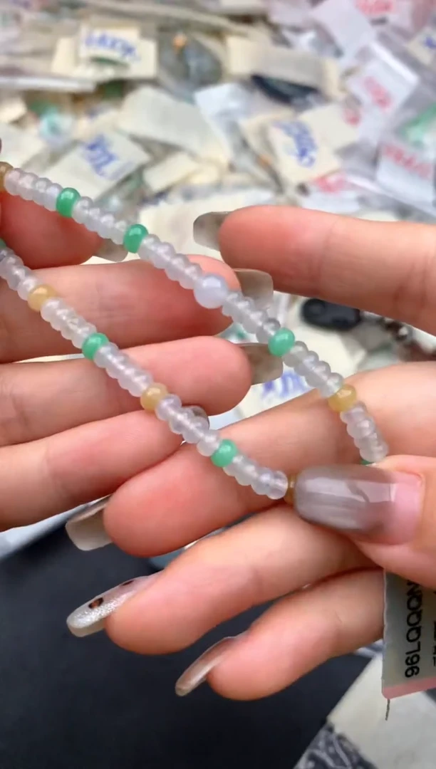 未镶嵌挂件翡翠一