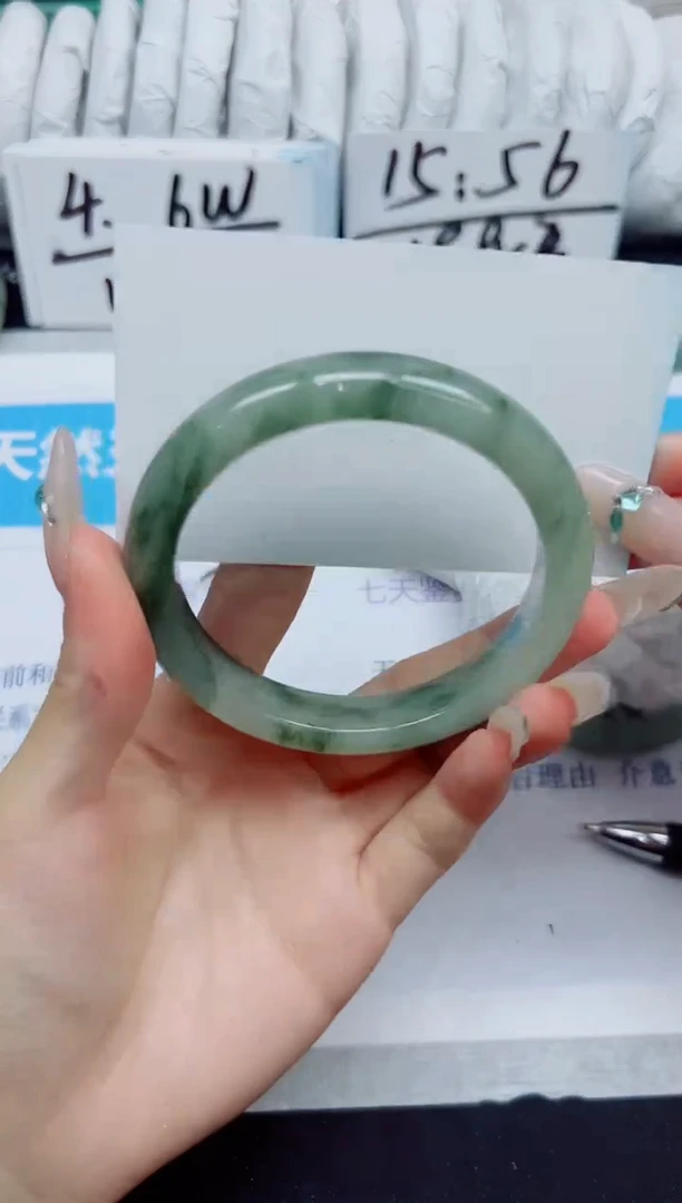 石英质玉手镯未镶嵌444/58