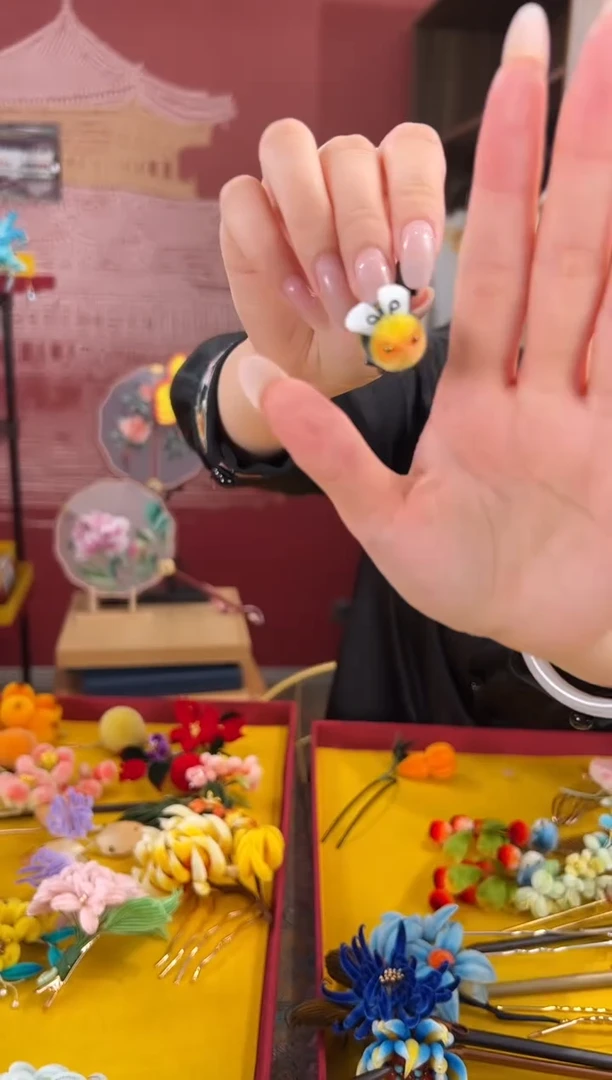 【闪购商品】刺绣 非遗绒花（发饰）