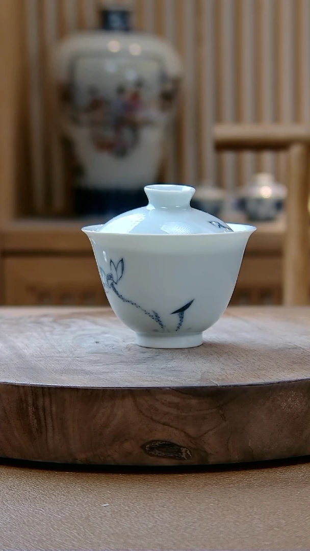 【闪购商品】翰文堂青花荷花盖碗。。。