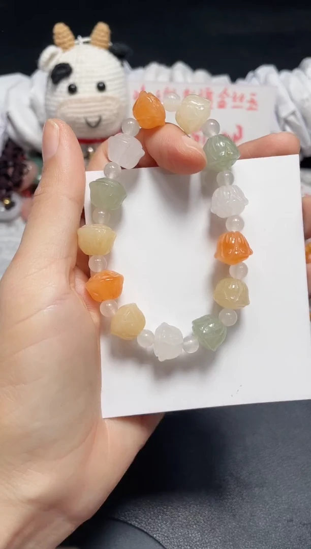 【闪购商品】石英质玉手链未镶嵌莲蓬