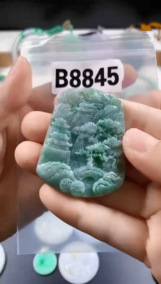颈饰未镶嵌翡翠天然翡翠吊坠挂件