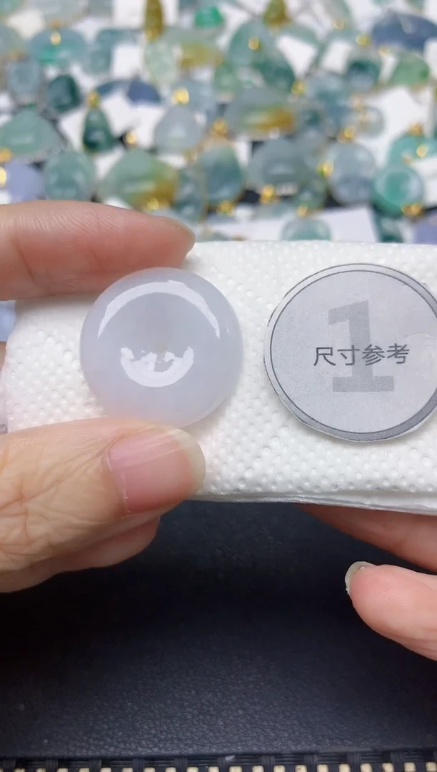 颈饰未镶嵌翡翠天然缅甸A货翡翠