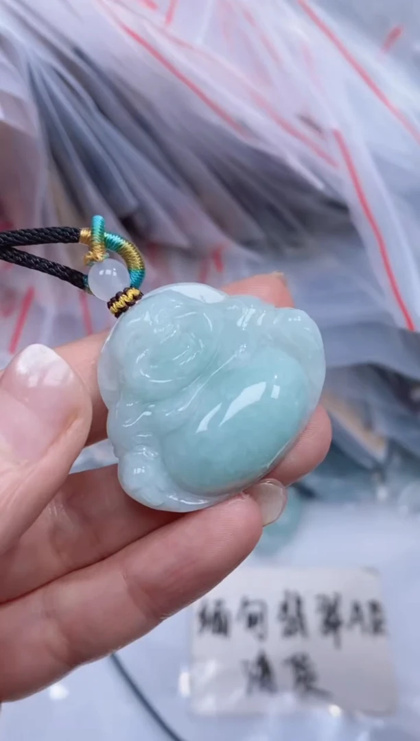 颈饰未镶嵌翡翠吊坠