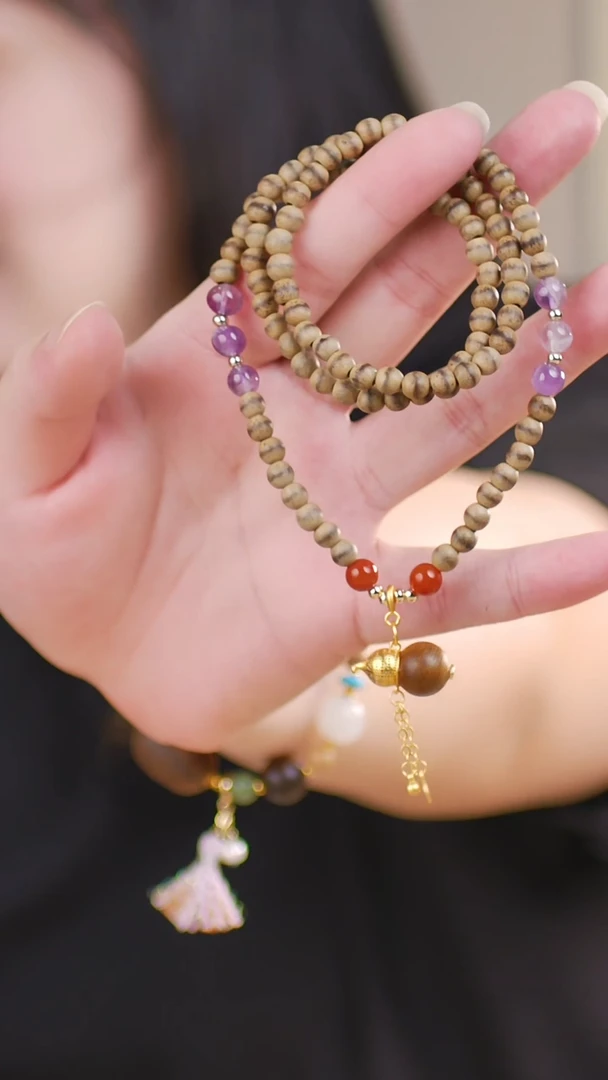 水晶手串未镶嵌（文莱奇楠0.5项链+葫芦吊坠）