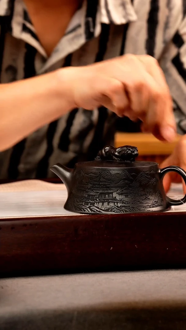 茶壶紫砂石黄 虎钮柱础 刻绘