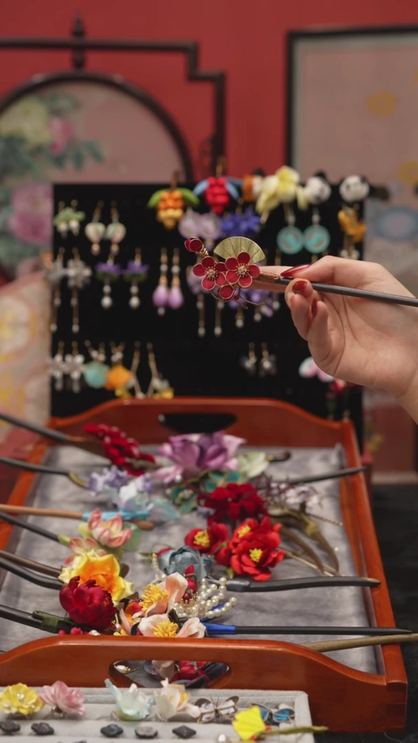 刺绣婧****）非遗绒花手工饰品