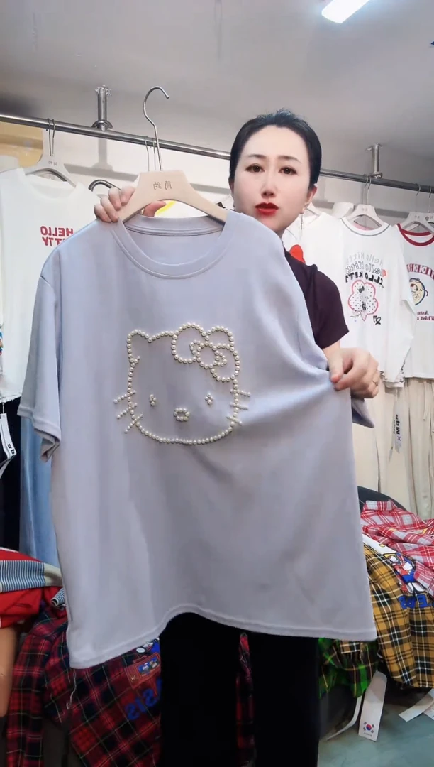 时尚潮流女装短袖