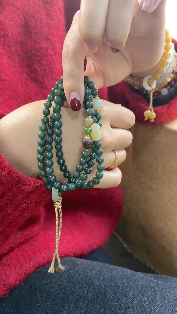 【闪购商品】和田玉三圈18K金镶嵌沙枣青