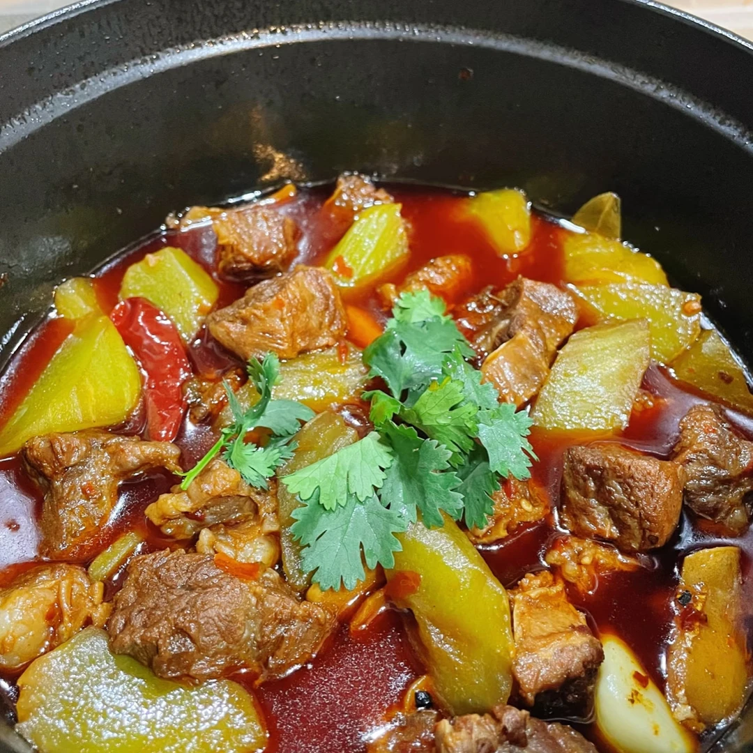 青菜烧牛腩（牛腩压过一道）