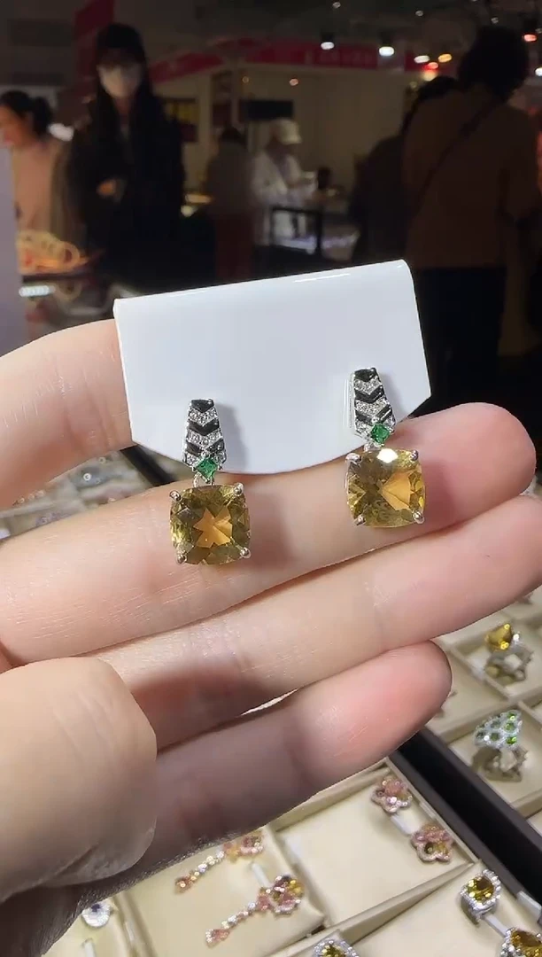 银S925镶嵌耳饰黄晶11mm耳钉