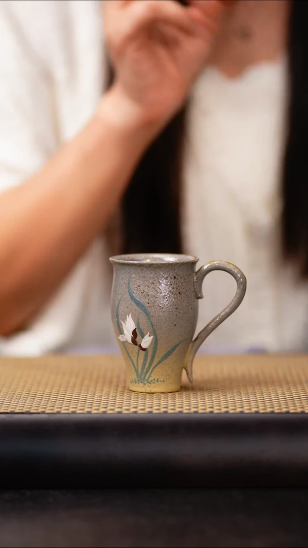 10小鱼本山绿柴烧兰花把子杯
