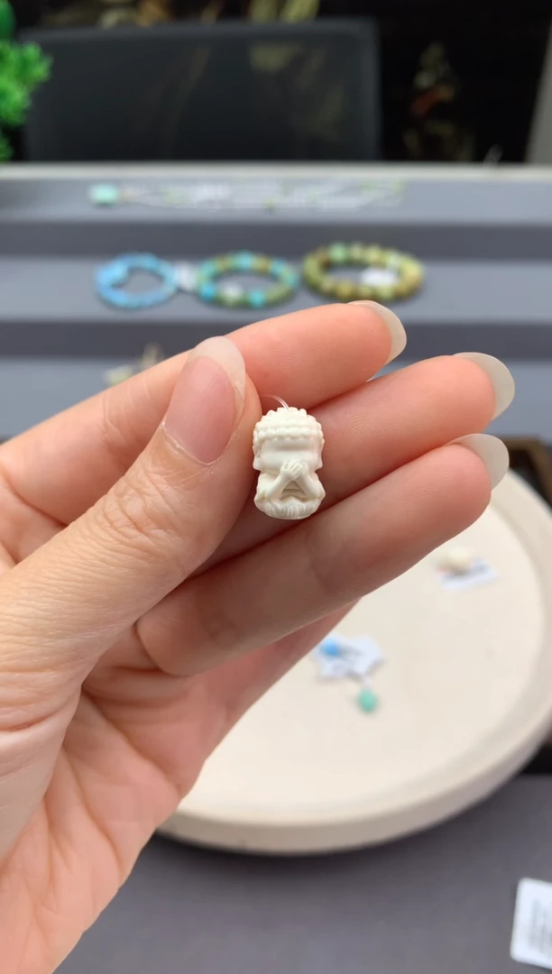 未镶嵌挂件南红玛瑙w258