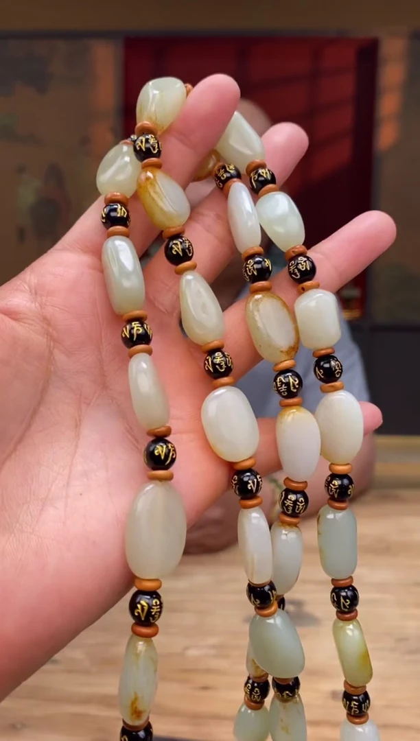 和田玉未镶嵌颈饰D534