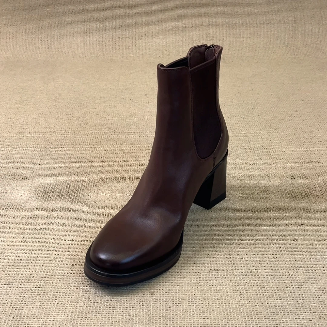 RubyL/7.5cm小个子复古风通勤舒适一脚蹬松紧口圆头粗跟短靴女款