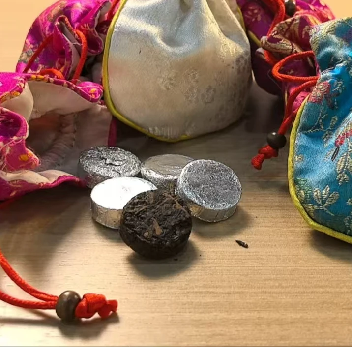 2015年雅安藏茶小金币藏茶茶叶5*5g一袋